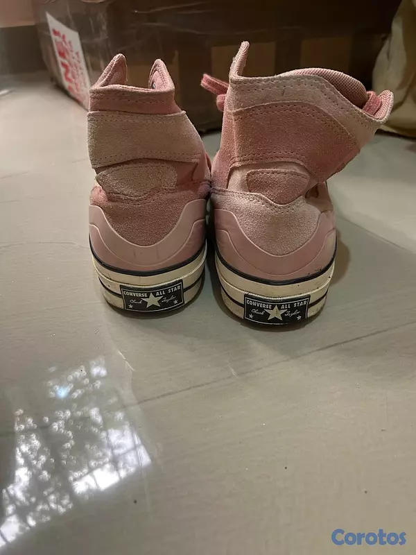 zapatos para mujer - diversos tipo y marcas de tenis a la venta motivo de viaje  2
