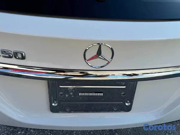 repuestos - COMPUERTA TRASERA MERCEDES GLA250 2020 – COMO NUEV 2