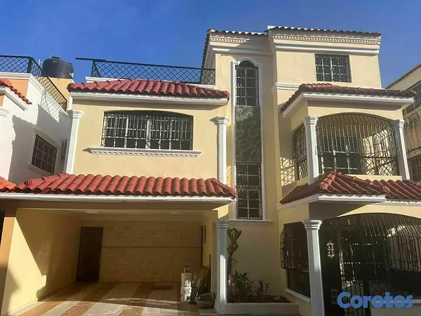 casas - Vendo casa vista hermosa, Santo Domingo Este  1
