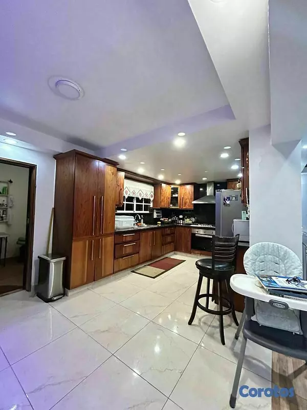 casas - Casa en alquiler amueblada en Av.España 4
