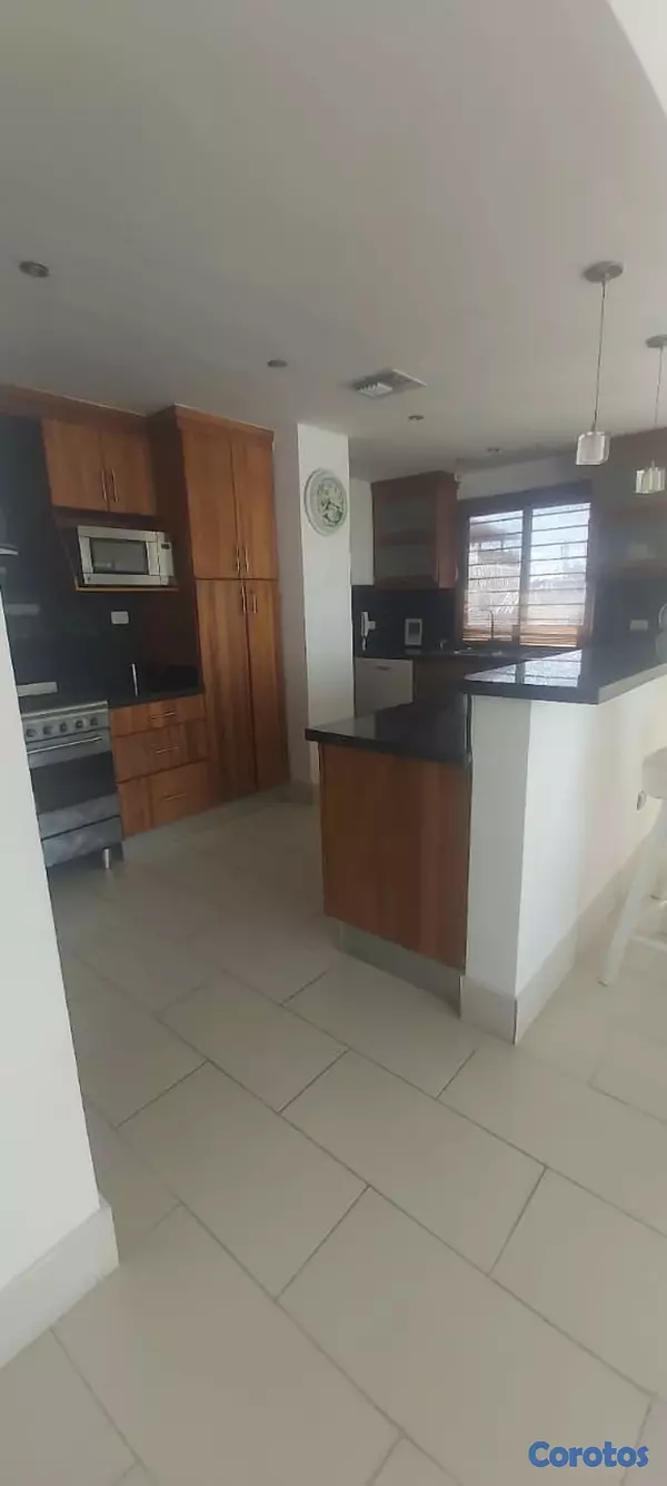 apartamentos - HERMOSO APARTAMENTO TORRE MODERNA, EXCELENTE UBICACIÓN, AMUEBLADO MODERNO. 1
