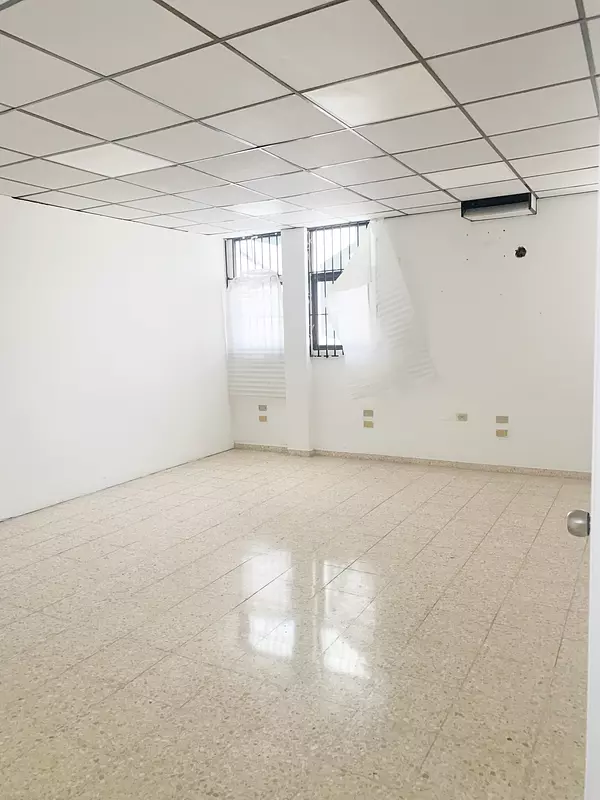 oficinas y locales comerciales - Local en Naco  8