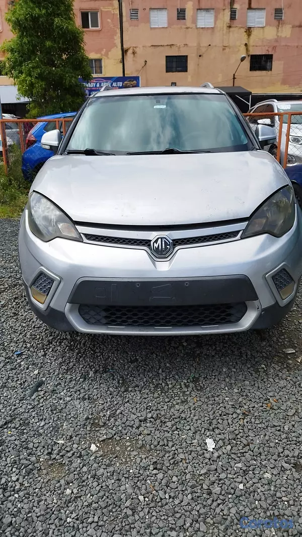 carros - MG3 2014 en buenas condiciones -  Ideal para repar 4