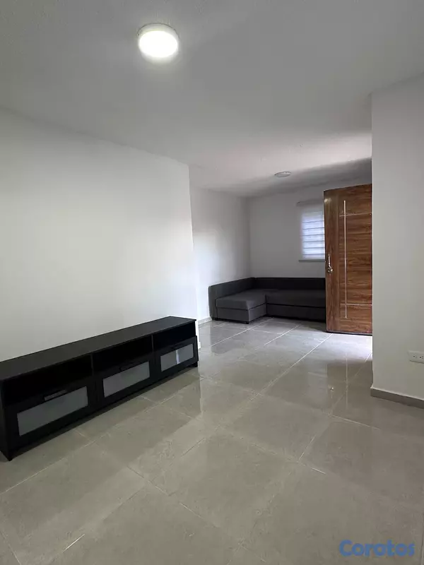 apartamentos - Alquilo apto 1 habitación con parqueo 3