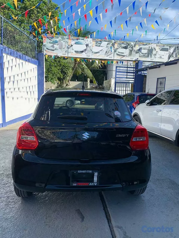 carros - SUZUKI SWIFT  4