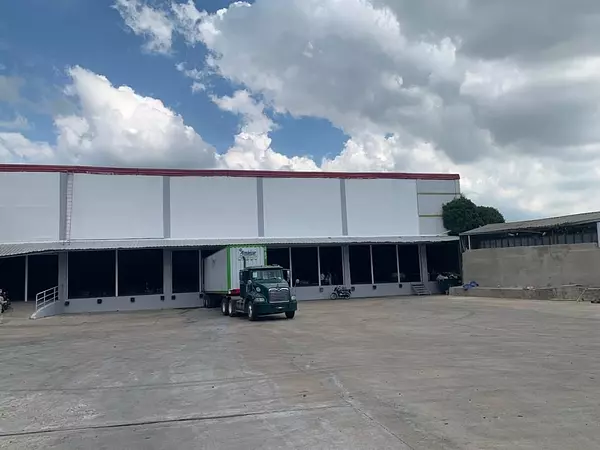 oficinas y locales comerciales - Naves en venta en Los Peralejos 3