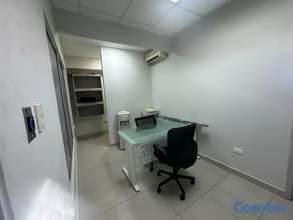 oficinas y locales comerciales - Alquiler Local, Ensanche Julieta, Santo Domingo 5