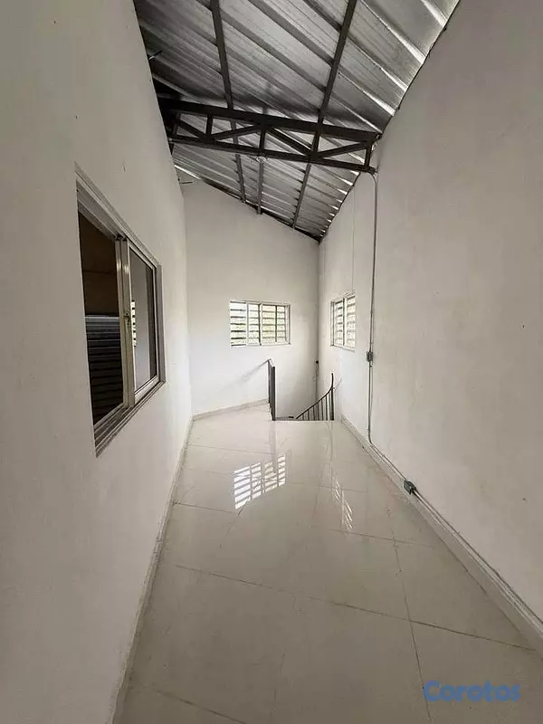 otros inmuebles - Nave en Alquiler San Isidro  4