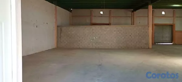 otros inmuebles - Alquilo Nave en la Av. Monumental 3