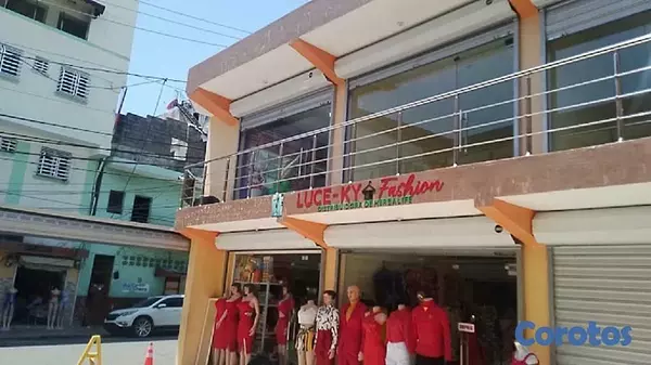 apartamentos - Plaza Comercial con 22 Locales Rentado San Carlos 4