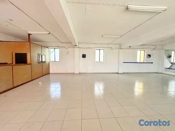 oficinas y locales comerciales - LOCAL COMERCIAL BELLA VISTA  4