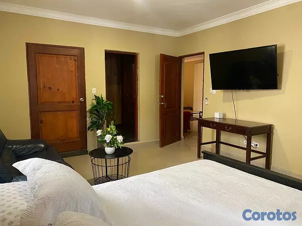 habitaciones y viviendas compartidas - APARTAESTUDIO AMUEBLADO EN EL CACIQUE 4