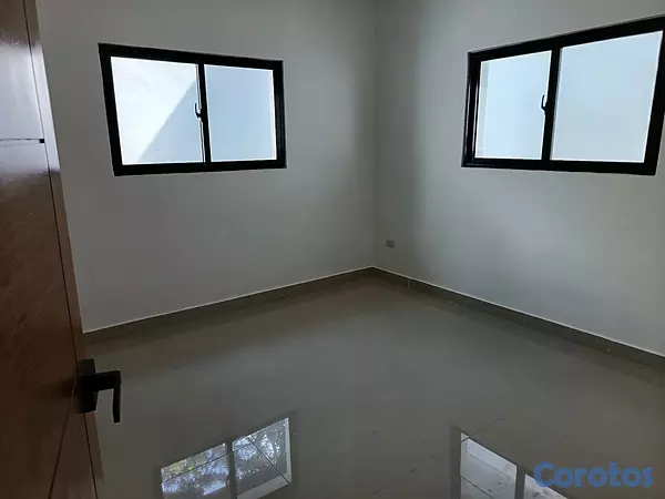 apartamentos - Apartamento Autopista De San Isidro Primer Piso De 2 Niveles 3 Hab 2 Parqueos
 7