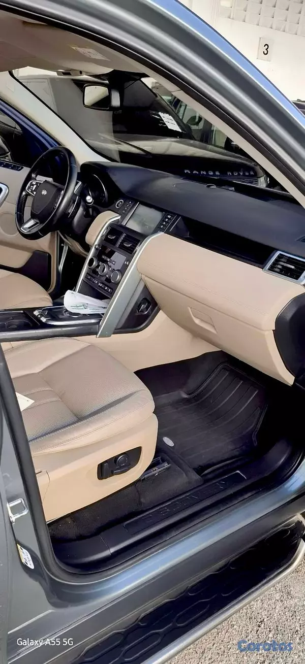 jeepetas y camionetas - Land rover discovery sport  nunca chocada mantenimiento en autobrica
 3