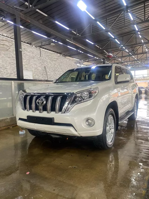 jeepetas y camionetas - Toyota land cruicer prado vx 2015 5