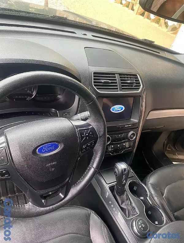 jeepetas y camionetas - Ford Explorer XLT 2018 4x4

 2