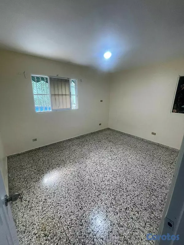 casas - Casa de Dos Niveles  El Rosal, Santo Domingo 1781 9