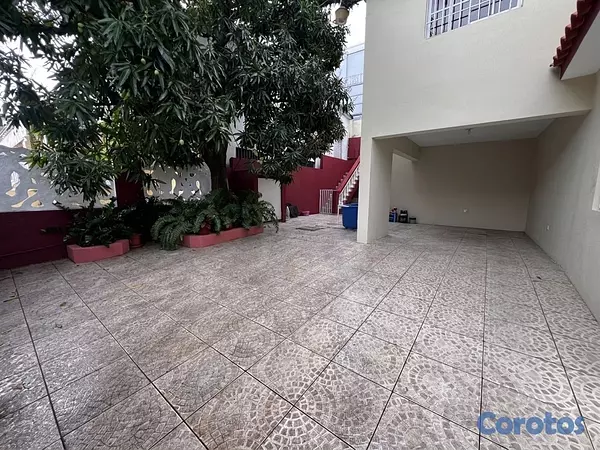 casas - 🏡 Casa en Venta en Urb. Carretera de Mendoza •	Pre 9