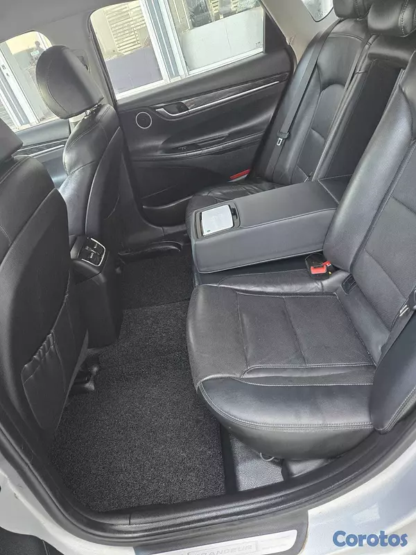 carros - HYUNDAI GRANDEUR 2018 GRIS 12