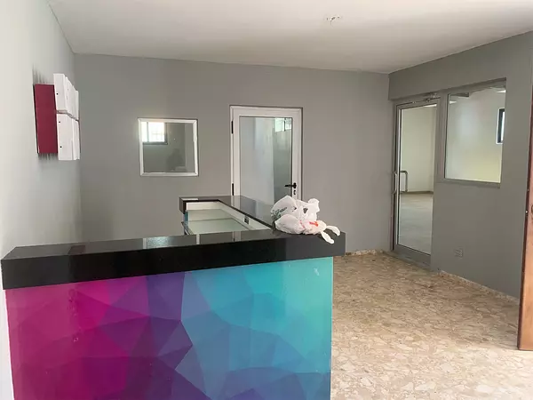 casas - Casa con fines comerciales 800m 3