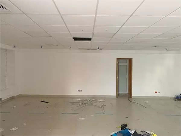 oficinas y locales comerciales - Local Piantini 78 m 3