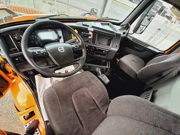 camiones y vehiculos pesados - VOLVO VNR AÑO 2020 4