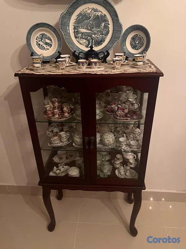 muebles y colchones - Vendo mobiliario en caoba centenaria para hogar  8