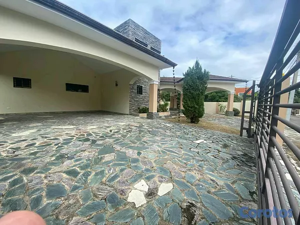 casas - casa amplia en residencial de puerto plata  8