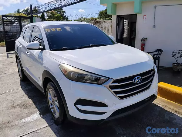 jeepetas y camionetas - Hyundai Tucson 2017 2.0 GDI 3
