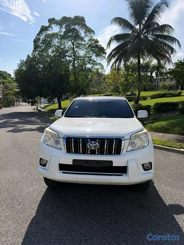 jeepetas y camionetas - Toyota land cruicer prado tx 2010 gasolina  3