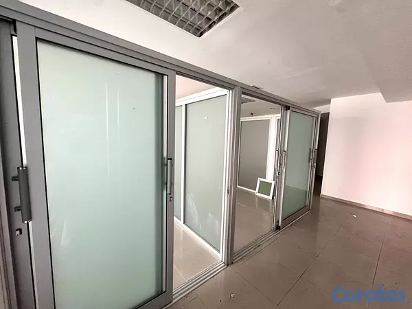 oficinas y locales comerciales - Se renta local comercial en Plaza Texas Santiago  7