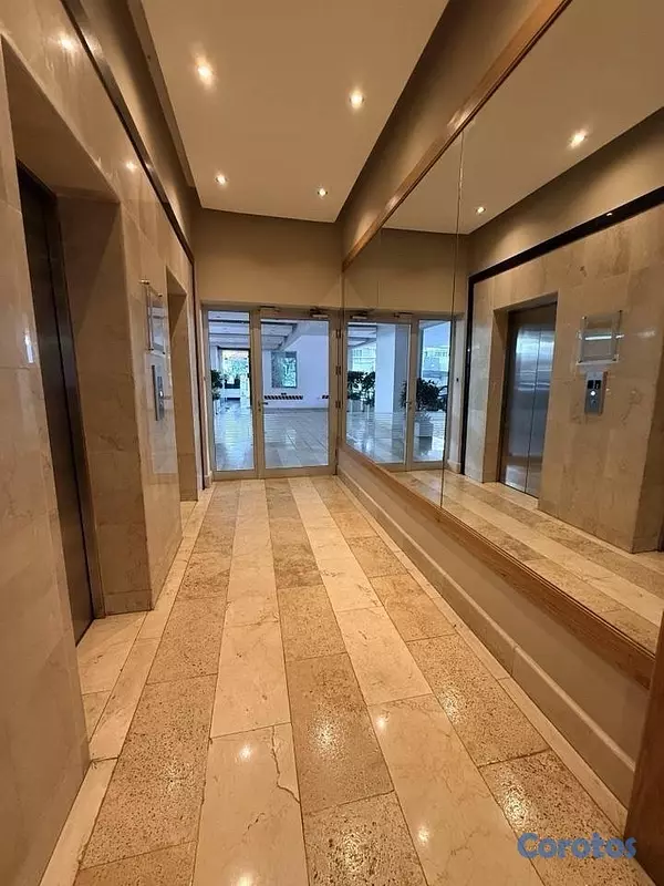 apartamentos - vendo piantini tres habitaciones con su baño tres parqueos balcón amplio  11
