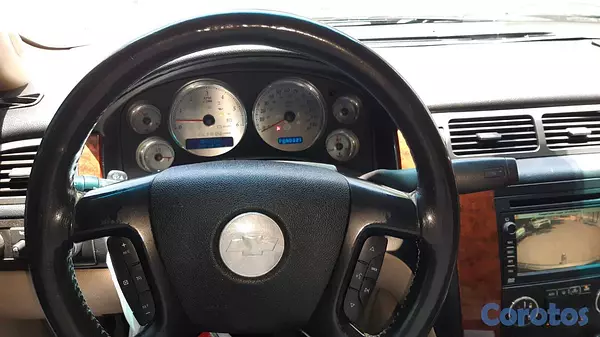 jeepetas y camionetas - CHEVROLET TAHOE EXCELENTES CONDICIONED 8