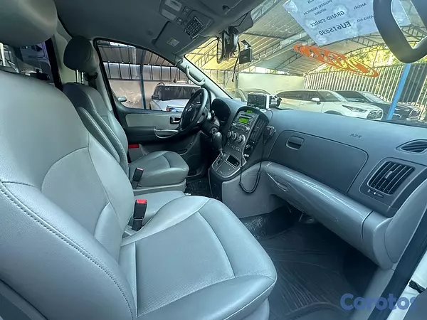 jeepetas y camionetas - 2014 Hyundai Starex Ambulancia  5