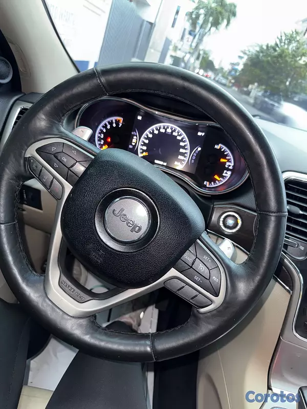 jeepetas y camionetas - Vendo jeep Grand cherokee 2017 4