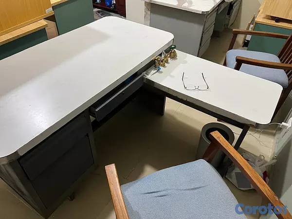articulos de oficina - Mesas en venta 2