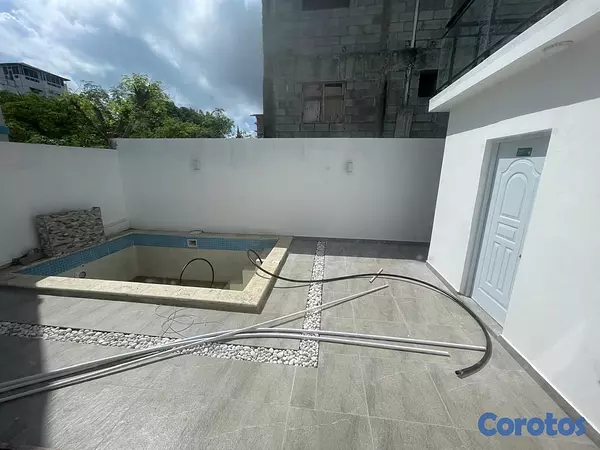 casas - venta de casa moderna con piscina en la autopista de san isidro prado oriental  8