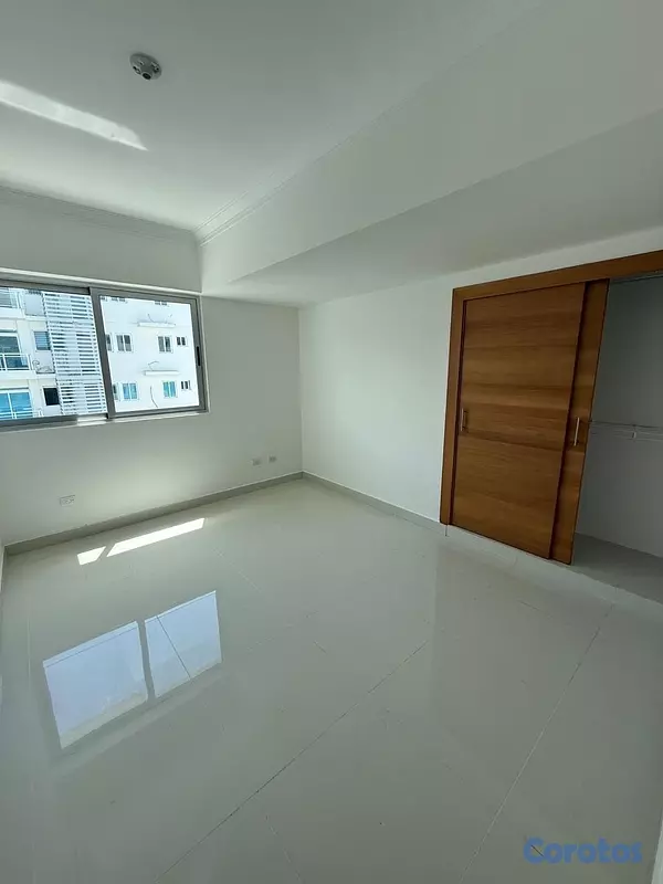 apartamentos - alquiló piso 8 bella vista sur tres habitaciones 2.5 baños dos parqueos balcón 11