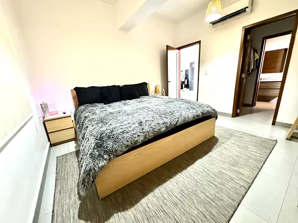 apartamentos - *📍Serrallés * Apartamento en venta Amplio 5