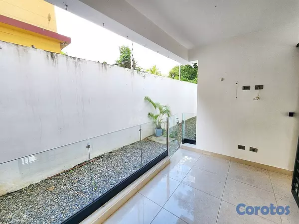apartamentos - APARTAMENTO CON PATIO LOS LAURELES SANTIAGO  3