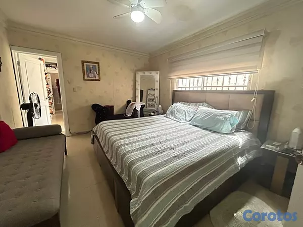 casas - vendo casa los Ríos de dos muebles 5 habitaciones 4 de ellas con baño 3 parqueos 8