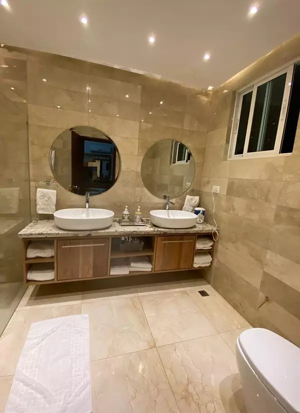 apartamentos - Apartamento 6to Nivel en Torre Céntrica con Ascensor 3