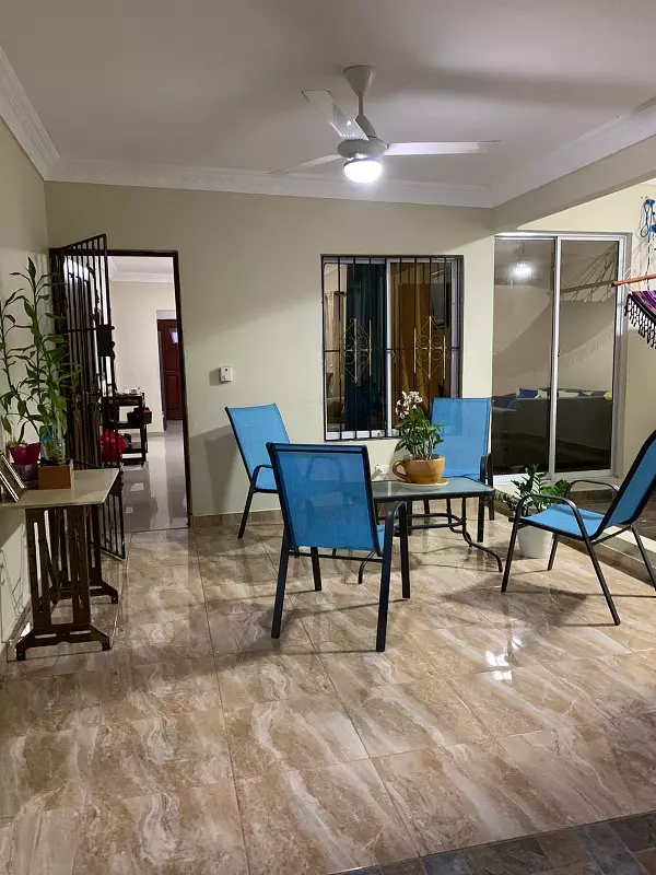 casas - Casa próximo a la república de Colombia210 metros 3 hab 1