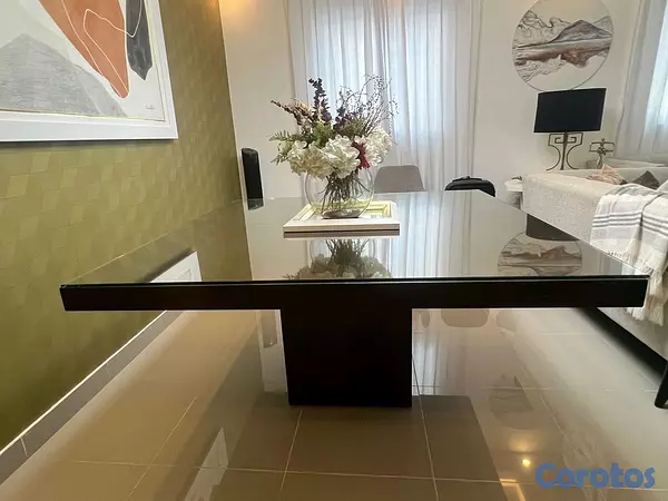 muebles y colchones - Comedor fino de 6, dos sofá un grande y un mediano con su mesa de centro.
 3