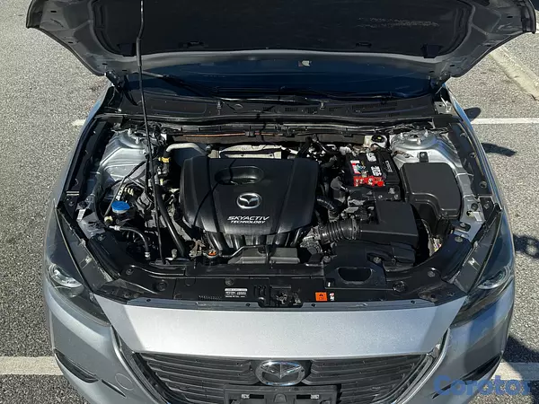 carros - 🚗 Mazda Axela 2018 (Mazda 3)  – Excelente condició 9
