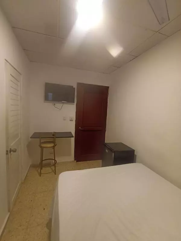 apartamentos - Alquiler Apartamento Estudio Amueblado, Avenida Delgado, Gazcue, Santo Domingo 3