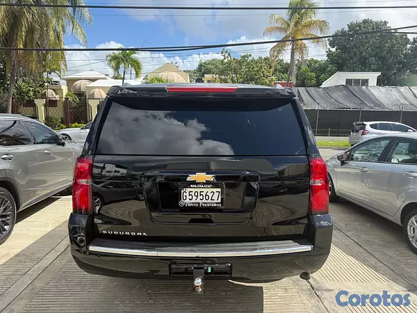 jeepetas y camionetas - Chevrolet Suburban LT 2017 10
