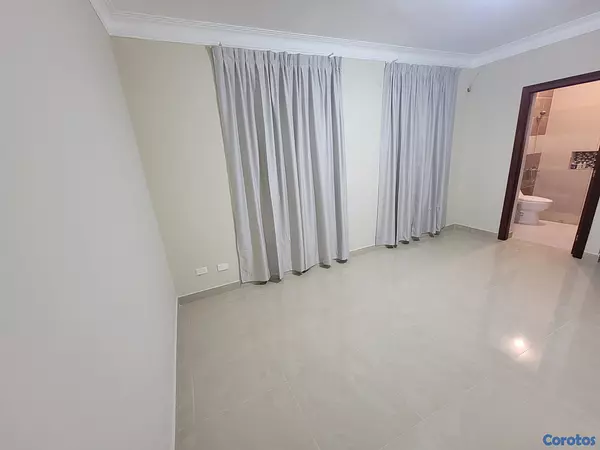 casas - venta de casa en la autopista de san Isidro prado oriental con 341mts de 4hab 4