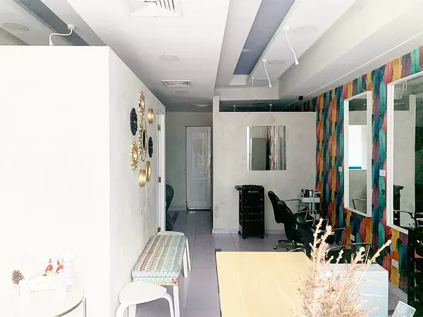 oficinas y locales comerciales - Local amoblado para salón Piantini 2