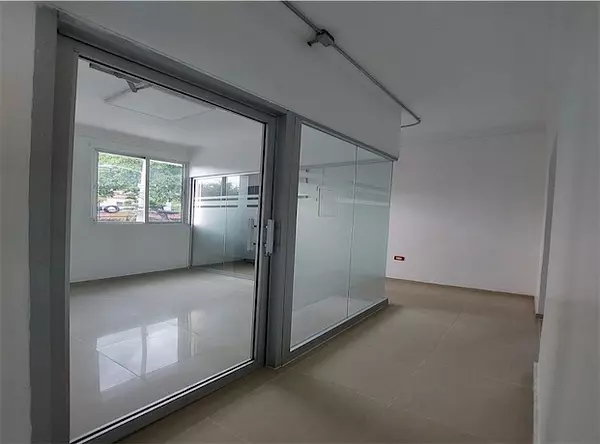 oficinas y locales comerciales - Local dos niveles Isela para oficinas y consultorios 4